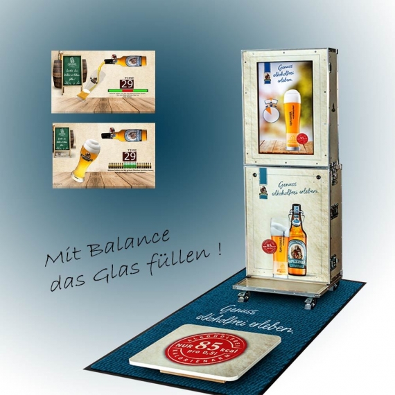Balancespiel virtuell über Bildschirm, um ein  Weizenbierglas zu füllen 