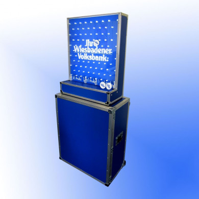 Beleuchteter PLINKO - Chiplabyrinth als Thekendisplay